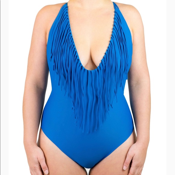 One piece - Picture 2 of 10